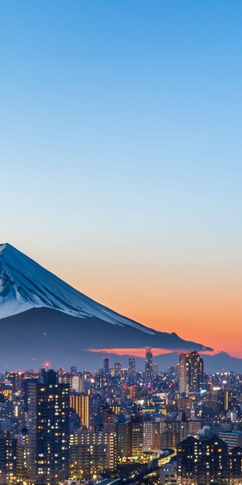 Scenic road near Tokyo