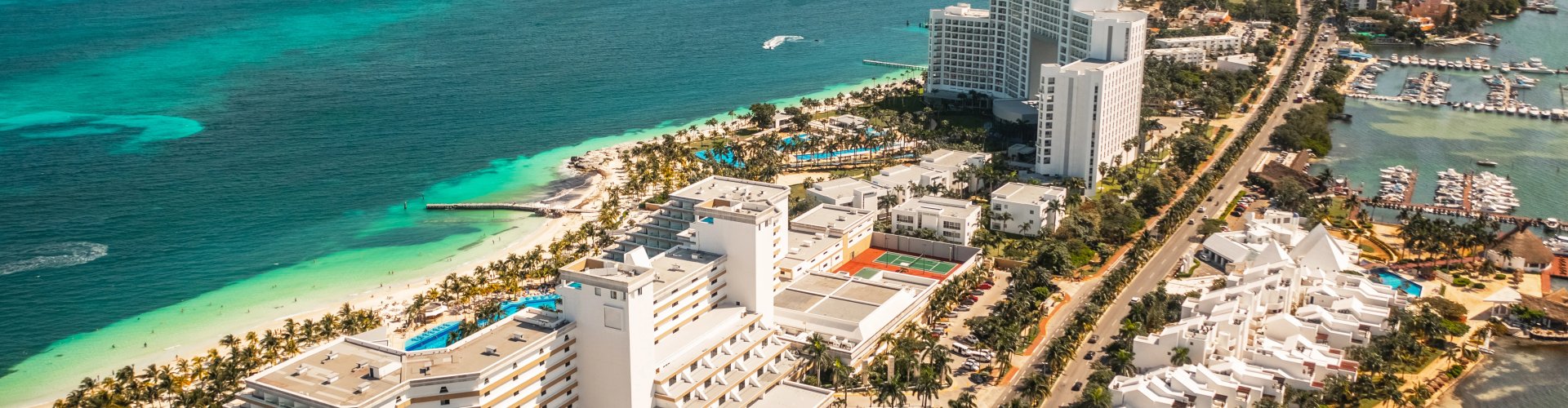 Sunset road trip in Cancún area