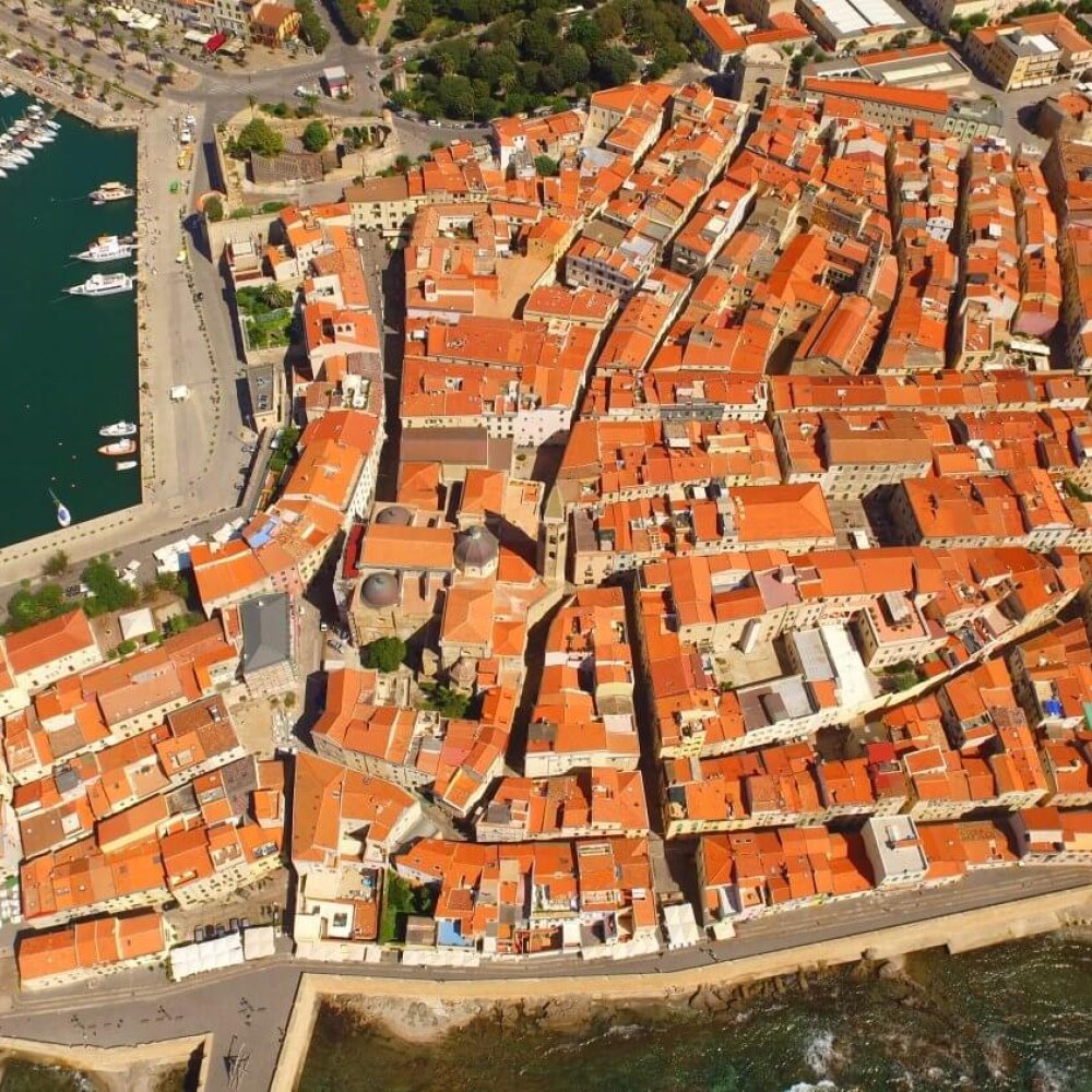 The Ultimate Guide to a Road Trip Around Alghero, IT: Routes, Tips & Hidden Gems