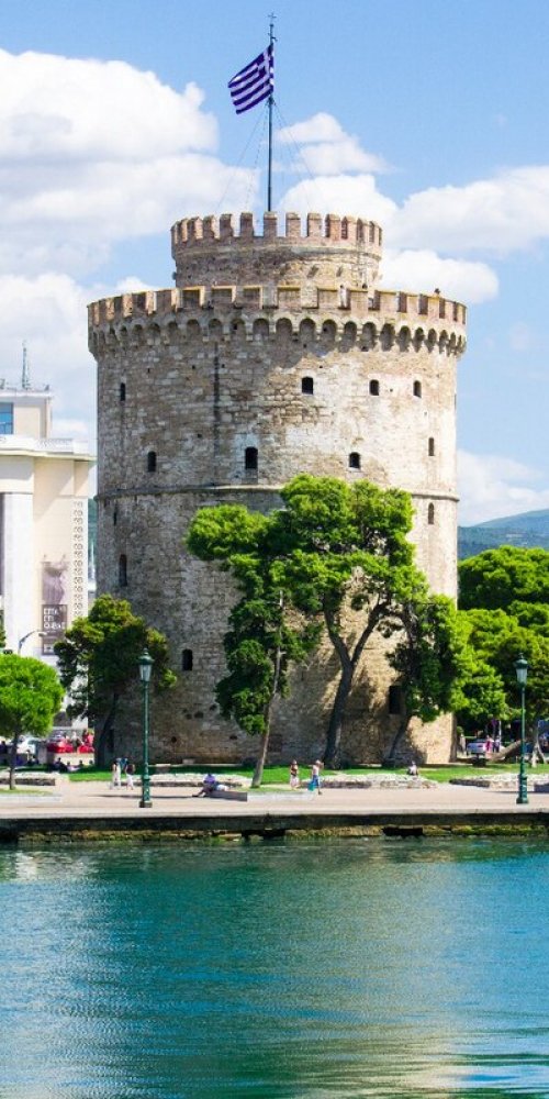 Scenic road near Thessaloniki