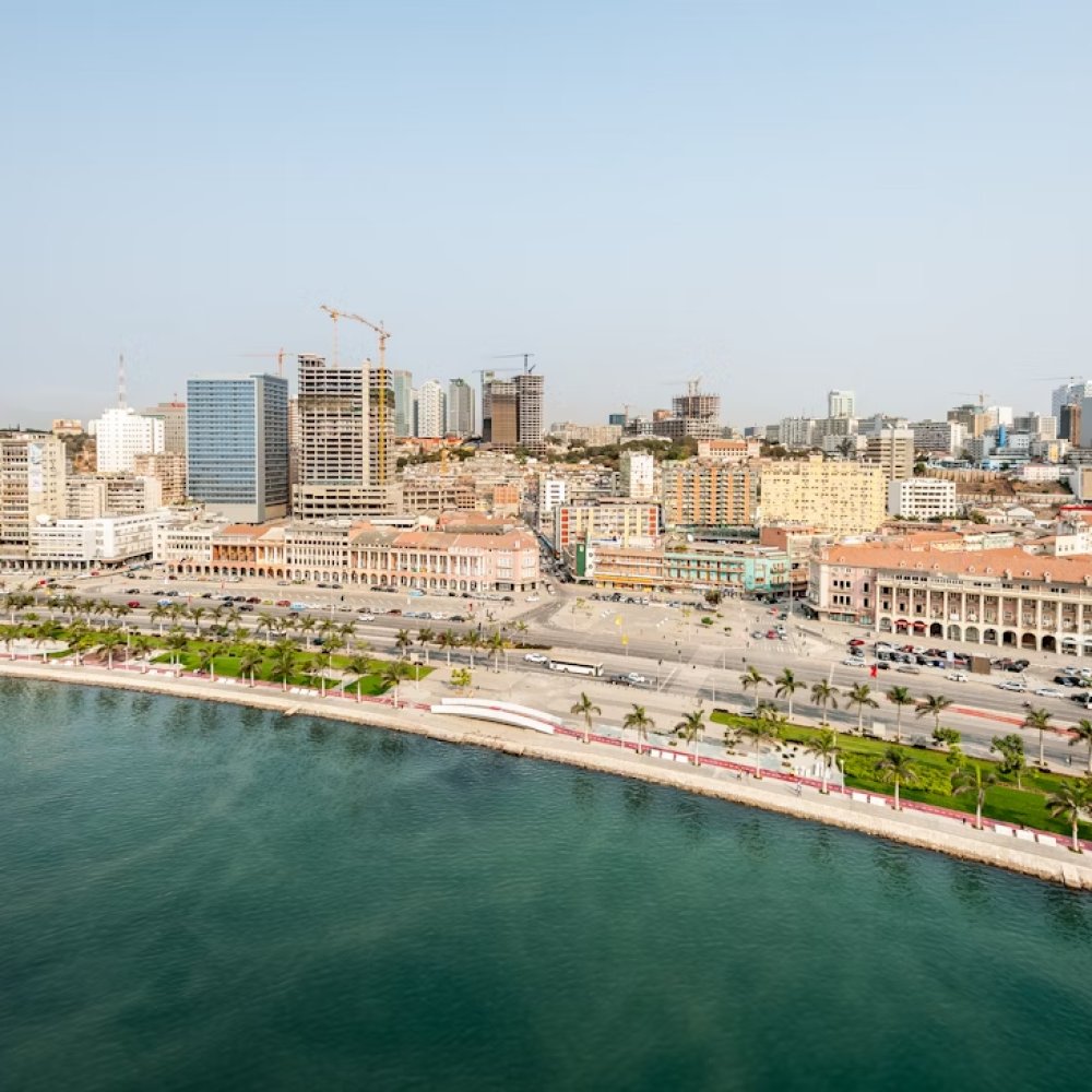The Ultimate Road Trip Guide Around Luanda, AO: Routes, Tips & Hidden Gems