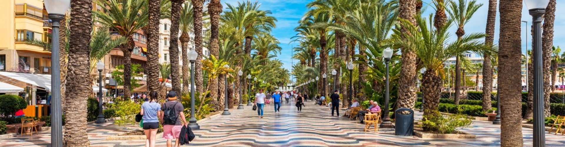 Alicante, ES