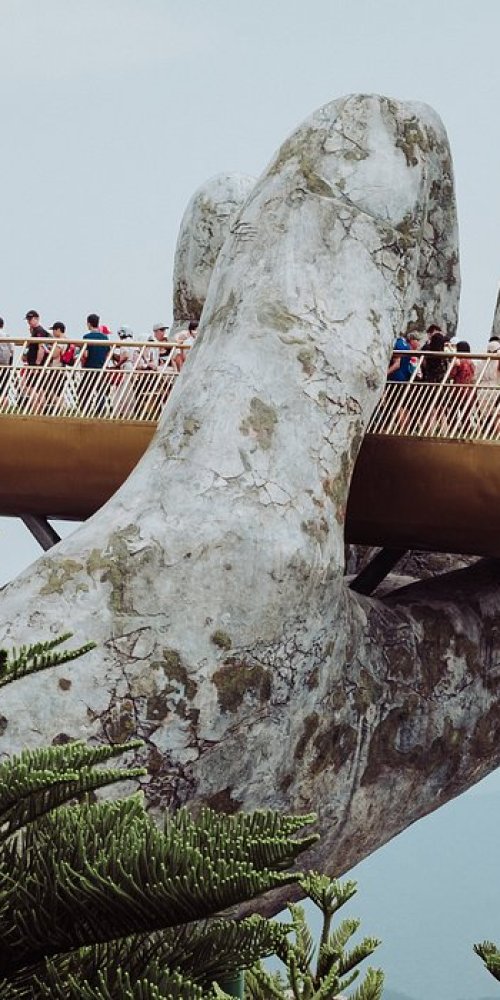 Scenic road near Da Nang, VN