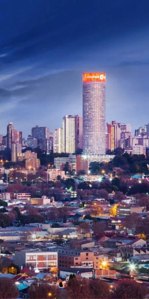 Scenic drive near Johannesburg, ZA