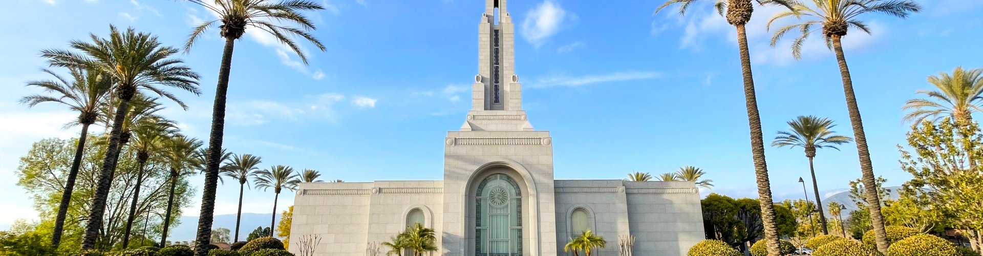 Road trip landscape near Redlands, CA, US